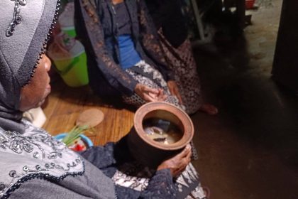 Teknik pengawetan daging bekamal yang diwariskan ratusan tahun. Sumber: Dompetdhuafa