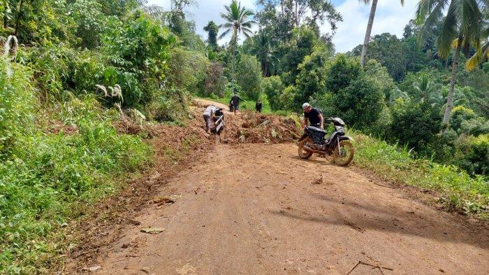 Jalan Desa Moreah, Kabupaten Minahasa Utara, Sumber: Istimewa