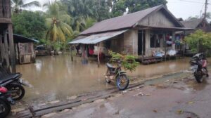 Kondisi permukiman rawan banjir di Desa Asamasam.