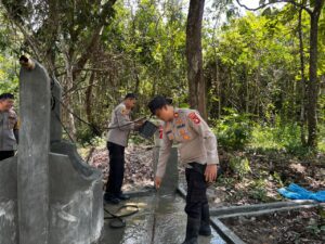 Sumur di Desa Sungai Sodong Sumber Foto: Dok.polresoki.id