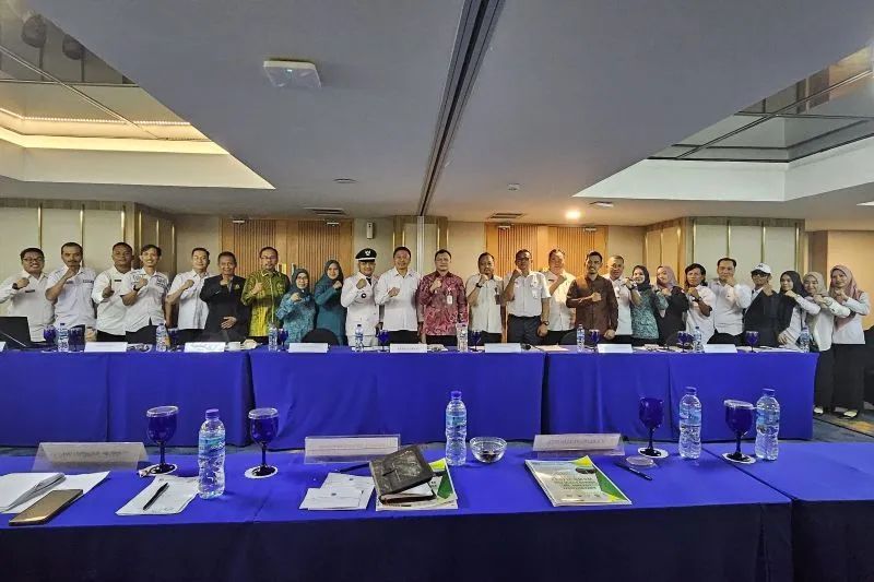 Desa Mendik Makmur Kecamatan Long Kali dan Kelurahan Long Ikis Kecamatan Long Ikis di Kabupaten Paser ditetapkan sebagai juara I pada lomba desa/kelurahan tingkat Provinsi Kalimantan Timur (Kaltim) tahun 2024.