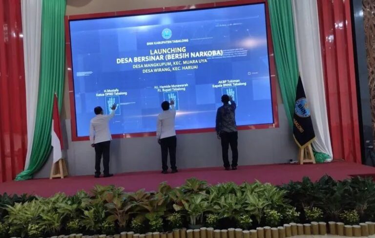 Badan Narkotika Nasional Kabupaten (BNNK) Tabalong dan Pemkab Tabalong meluncurkan Desa Bersih Narkoba (Bersinar) pada peringatan Hari Anti Narkotika Internasional 2024.