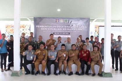 Kantor Imigrasi Kelas I TPI Balikpapan meresmikan Desa Girimukti di Kecamatan Penajam, Kabupaten Penajam Paser Utara sebagai Desa Binaan Imigrasi.