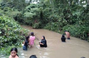 Kondisi air sungai di Desa Falila, Kecamatan Morotai Selatan ketika musim hujan. Sumber: Dok. Suara Ternate