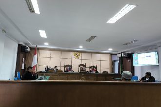 Sidang putusan tipikor Pj Kades Suak Kemudei di Pengadilan Tipikor Banda Aceh. Sumber Foto: Dok habaaceh.com
