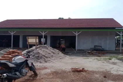 Kios pasar yang dibangun menggunakan dana desa. Sumber: Dok. Lampung.com