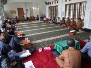 Pemdes saat menggelar Diskusi Hukum dengan Kemenkumham Aceh. Sumber Foto: Istimewa