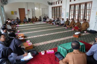 Pemdes saat menggelar Diskusi Hukum dengan Kemenkumham Aceh. Sumber Foto: Istimewa