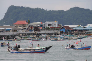 Suasana pengunjung Festival Kampung Hamadi. Sumber: Dok. Cendrawasih Pos