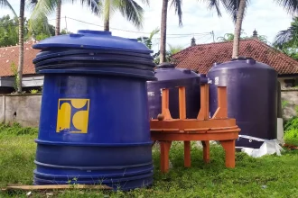 Tandon air untuk distribusi air bersih di desa rawan krisis air bersih saat musim kemarau. Sumber foto : Radarbali
