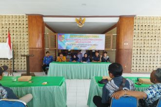 Musyawarah Desa dalam rangka Laporan Pertanggung Jawaban Anggaran Pendapatan dan Belanja Desa (APBDes) Semester 1 tahun 2024 di Balai Desa Sruni. Sumber : Dapit Yusra Kusuma For Kolomdesa