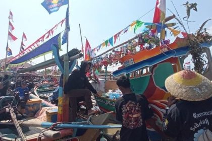 Tradisi Nadran di Desa Mundu, Cirebon. Sumber : Ony Syahroni/detikJabar