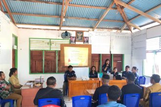Pelaksaan program Literasi Media oleh Mahasiswa KKNT. Sumber foto : SeputarNTT