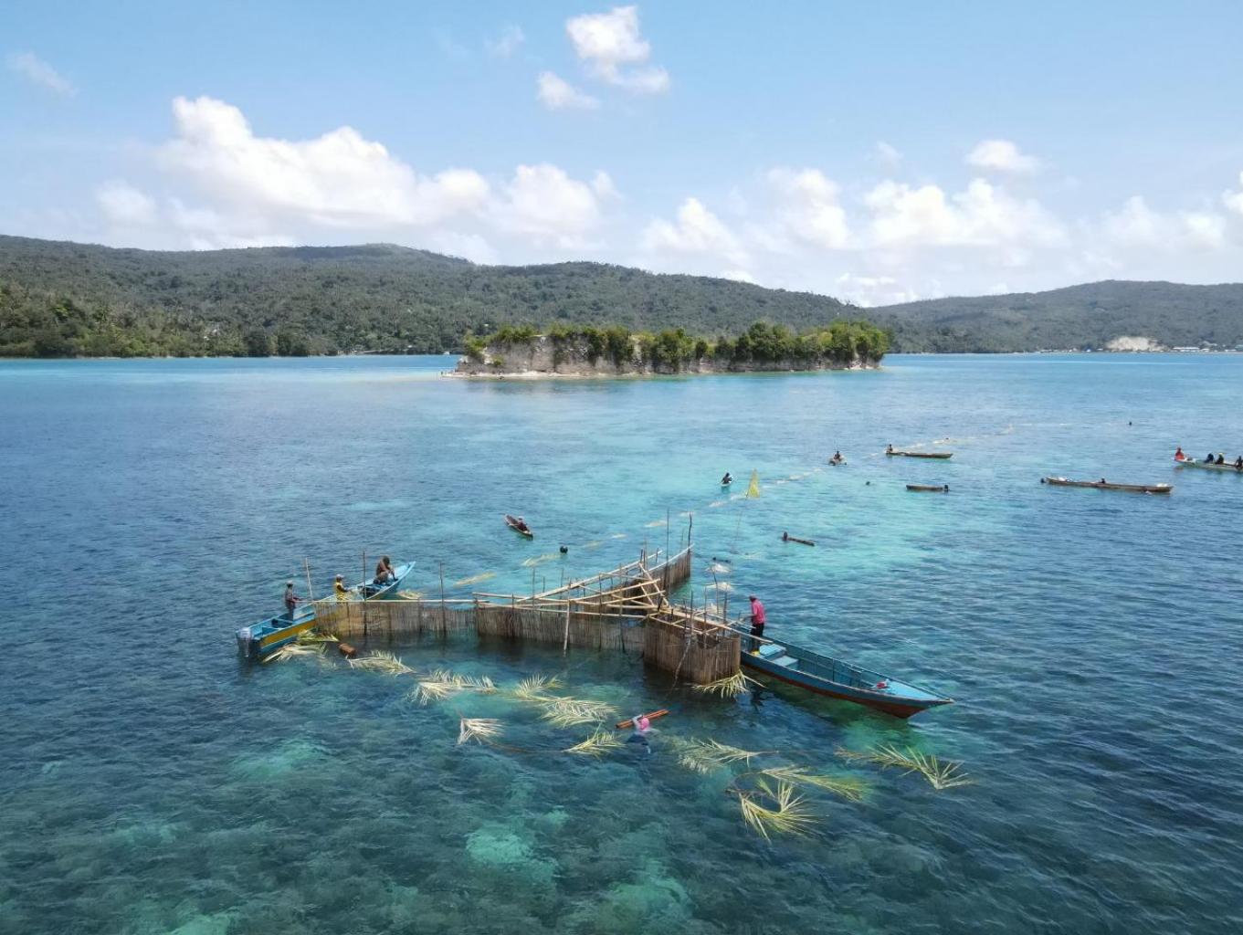 Keindahan Pantai di Desa Wisata Soinrat. Sumber foto : Dok. Kemenparekraf.