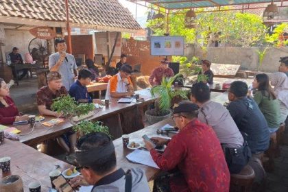 Forum Penguatan dan perluasan jejaring komunikasi kebencanaan di Kabupaten Klungkung, menjadi pembahasan dalam Focus Grup Discusion (FGD), Sumber foto : iatimewa