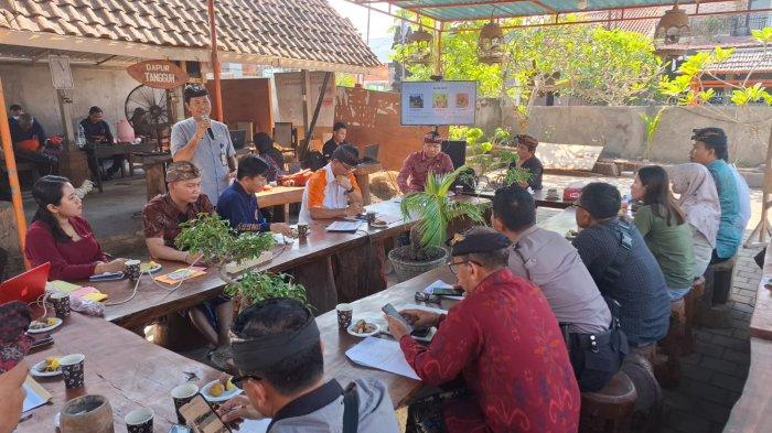 Forum Penguatan dan perluasan jejaring komunikasi kebencanaan di Kabupaten Klungkung, menjadi pembahasan dalam Focus Grup Discusion (FGD), Sumber foto : iatimewa