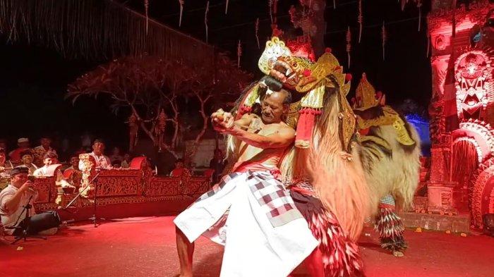 Atraksi budaya tari barong, di Desa Batununggul, Nusa Penida. Agar Wisman Lebih Lama Menginap di Nusa Penida Bali. Sumber: Istimewa