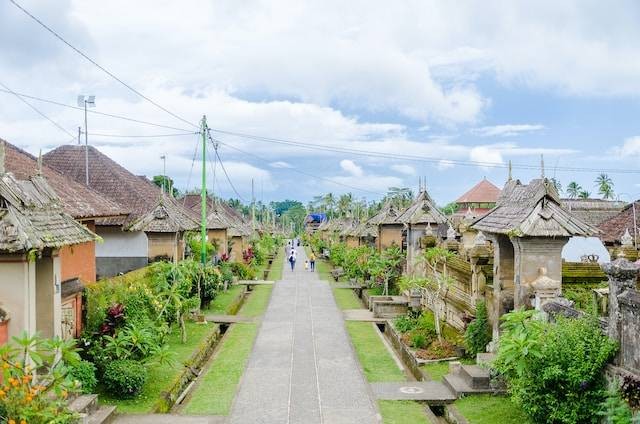 ilustrasi desa di Jembrana. sumber foto : istockphoto