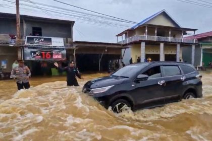 Banjir di Desa yang terletak di lingkar tambang Halmahera Tengah. Sumber: Dok. Ternate Hitz