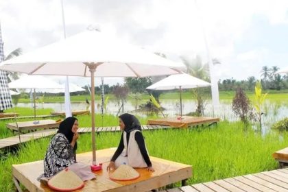 Perkembangan desa wisata meningkatkan sektor ekonomi kreatif di wilayah setempat.