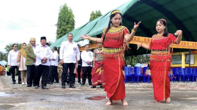 Launching dan Pembinaan Desa Sadar Kerukunan oleh KUB Kantor Wilayah (Kanwil) Kementerian Agama (Kemenag) Sulsel. Sumber Foto: Istimewa