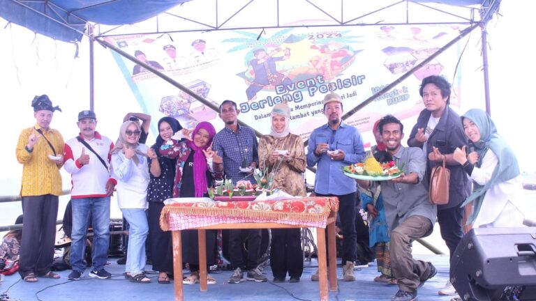 Festival Jerieng Pesisir di Desa Rambat. Sumber: istimewa