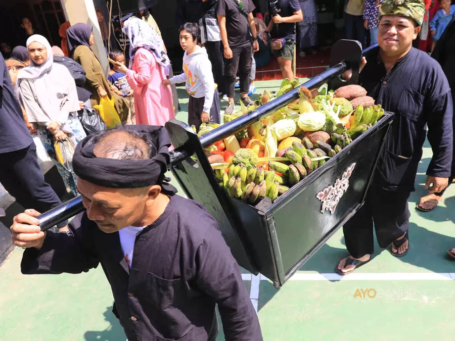 Upaya Pelestarian Lingkungan dan Tradisi Tutup Taun di Kampung Adat Cireundeu