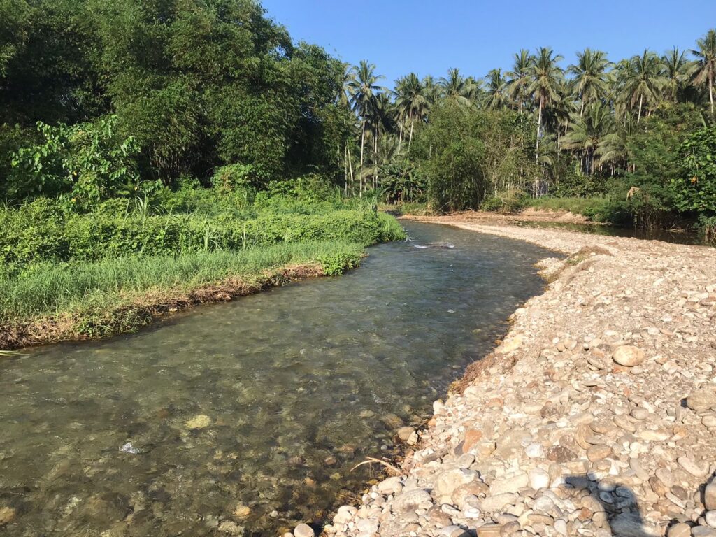 Proyek Normalisasi Sungai Desa Kayulompa yang Diduga Dikerjakan Asal-asalan. Sumber: Istimewa