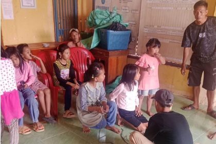 Suasana Perlombaan di Desa Tanjung Menang. Sumber: lahatonline.com