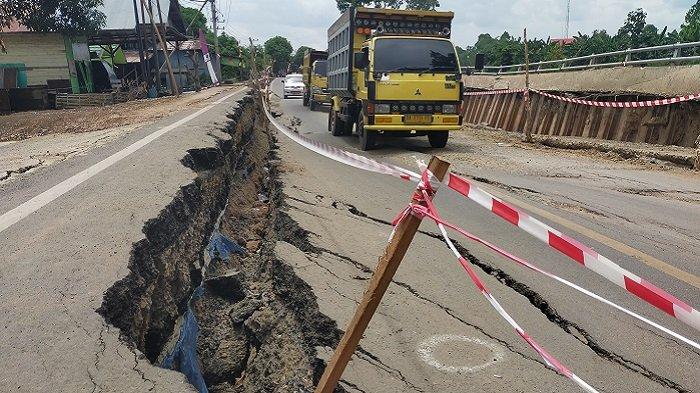 Kondisi terakhir jalan di Desa Sungai Turak Kecamatan Amuntai Utara Kabupaten HSU.