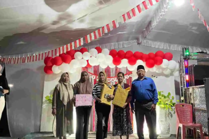 Pembagian Hadiah di Malam Puncak HUT RI. Sumber:istimewa