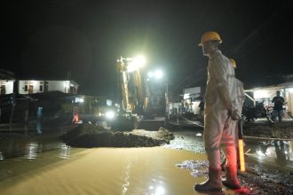 Proses pengerjaan jalan nasional di Desa Lukulamo oleh PT IWIP dan Pemkab Halteng. Sumber: Dok. Halmahera Post