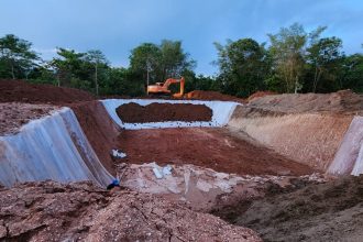 Proses Penggalian Tanah untuk ATFM2P Desa Dimpalon. Sumber Foto: Dokumentasi Pemerintah Desa Dimpalon