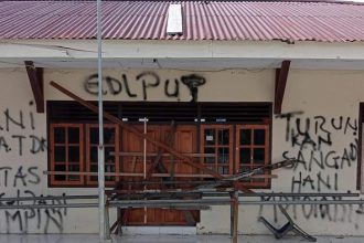 Kantor Desa Mototabian Disegel Warga, Sumber: Istimewa
