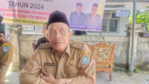 Kepala Desa Muara Tetap saat menjelaskan terkait usulan permohonan hibah. Sumber: rri.co.id