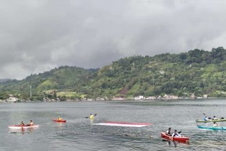 Suasana lomba Solu Kano di Desa Sigapiton. Sumber: Istimewa