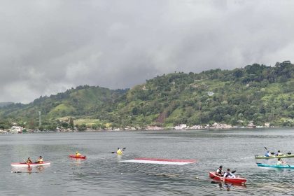 Suasana lomba Solu Kano di Desa Sigapiton. Sumber: Istimewa