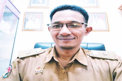 Kepala Desa Pondok Lunang, Burhan Dahri. Sumber: japos.com