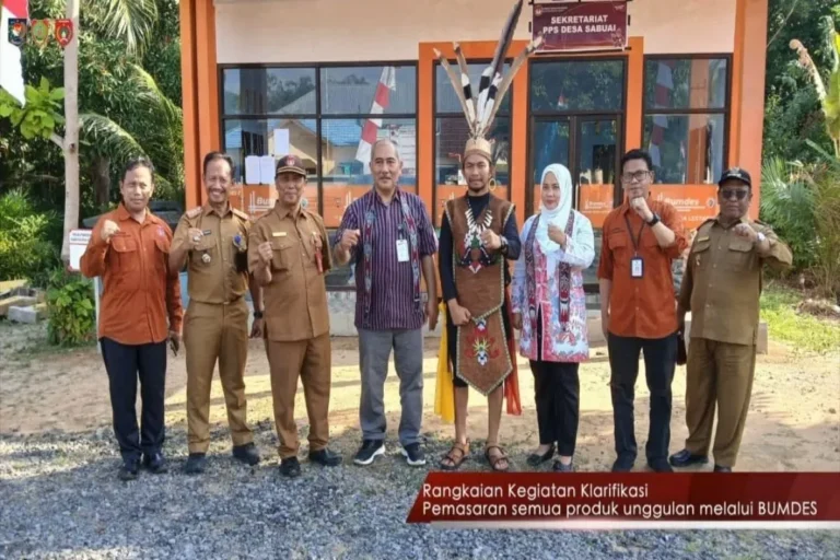 Pendampingan tim penilaian lomdeskel berprestasi tingkat nasional oleh Pemkab Kobar.