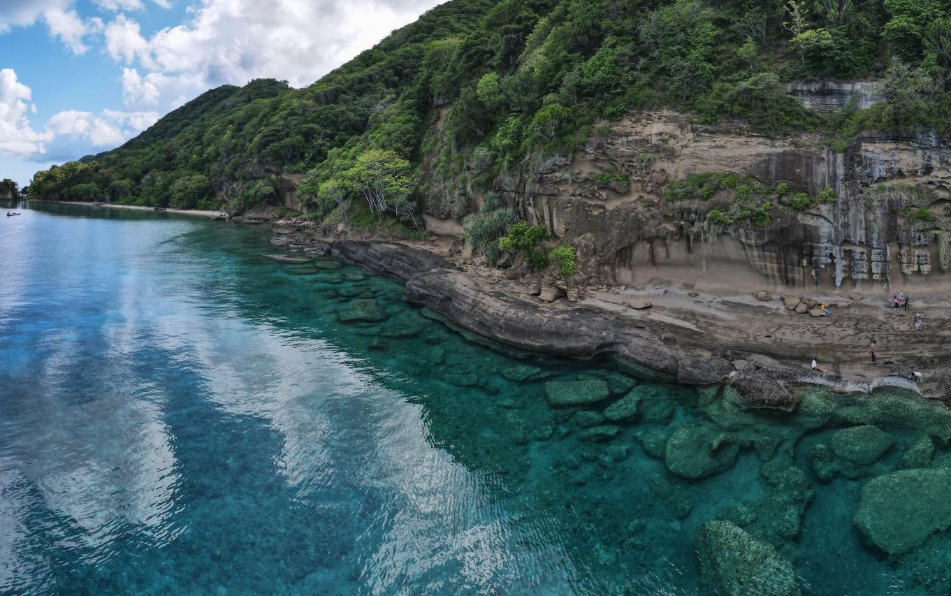 Tersembunyi di antara gugusan pulau di Kepulauan Selayar, Sulawesi Selatan, sebuah desa wisata yang menyimpan pesona alam yang menakjubkan. Sumber: Dok. Kemenparekraf