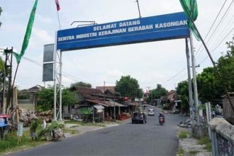 Desa wisata di Kabupaten Bantul ini terkenal sebagai sentra kerajinan gerabah yang telah merambah ke pasar internasional. Sumber: Dok. Kemenparekraf