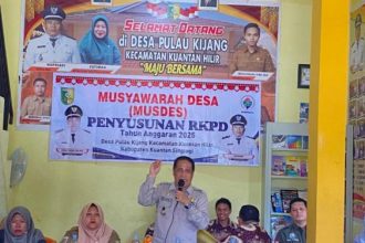 Musyawarah Desa RKPDes di Kantor Desa Pulau Kijang. Sumber: riaulantang.com