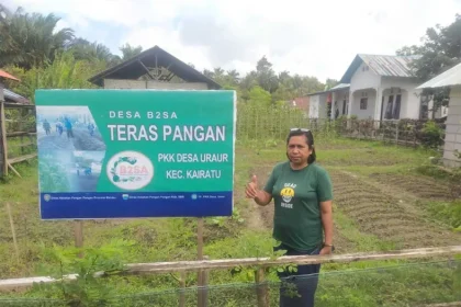 Program “Satu OPD Satu Desa Miskin” di Desa Uraur, Kecamatan Kairatu, Kabupaten Seram Bagian Barat (SBB). Sumber : Tribun-Maluku