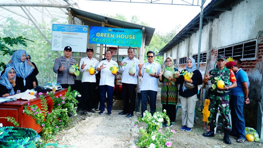 Revitalisasi Lahan di Desa Turi: Wisata Petik Melon Sokong PADes