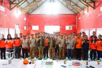 Pelatihan Kedaruratan Bencana di Desa Paslaten. Sumber: manado.tribunnews.com