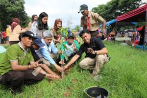 Melestarikan Alam dengan Menanam Pohon Sejak Dini. Sumber: ksdae.menlhk.go.id