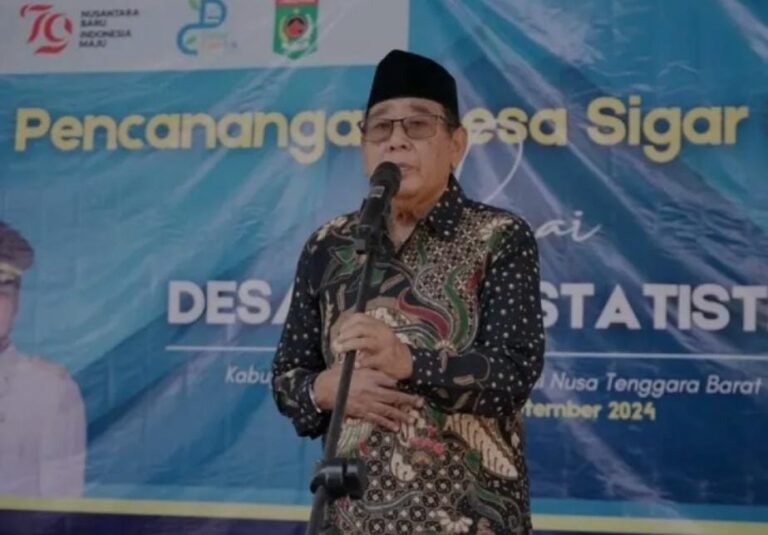 Bupati Lombok Utara Djohan Sjamsu di Lombok Utara saat membuka acara pencanangan desa singgar penjalin menjadi desa cantic 2024. Sumber Foto : AntaraNTB