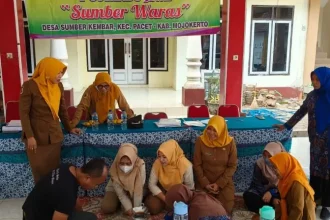 Pemdes Sumberkembar bersama puskesmas setempat menggelar program Posyandu Jiwa di balai desa setempat. Sumber : indah/jprm