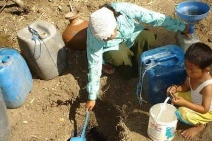 Kemarau mulai menyebabkan kekeringan di sejumlah daerah di Kalimantan Selatan seperti di Desa Hamak Utara.