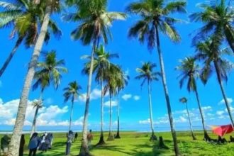 Indahnya pemandangan Pulau Sambujur di Desa Tampakang Kecamatan Paminggir, Kabupaten HSU.